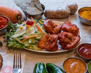 骨なしタンドリーチキン4P＆サラダ Boneless Tandoori Chicken (4 Pieces) ＆ Salad