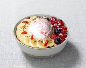 【アサイー＆グリークヨーグルト】greekspoon いちごグリークヨーグルト Strawberry Greek Yogurt