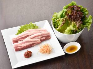 サムギョプサル(300g) fried thick sliced pork with lettuce 