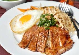 焼肉と豚皮ライス