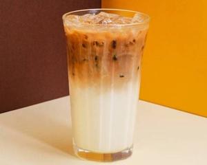 ベトナムアイスコーヒーカフェラテ(BAC XIU) Vietnam Iced Coffee Caffelatte (Bac Xiu)