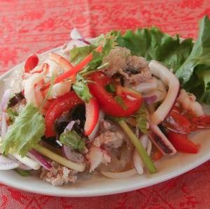 ヤムウンセンラーッカオ・カイダオ スパイシー春雨のサラダ Glass Noodle Spicy Salad