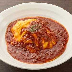 イタリアン産トマトのボロネーゼソースオムライス