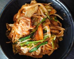 キムチ焼きうどん