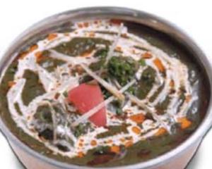 ほうれん草ベースのチキンカレー SAG CHICKEN CURRY