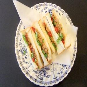ハンバーグサンド