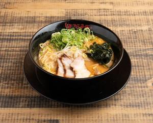 【贅沢赤みそ】新鮮ワカメラーメン