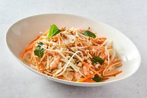 青パパイヤのサラダ Green Papaya Salad