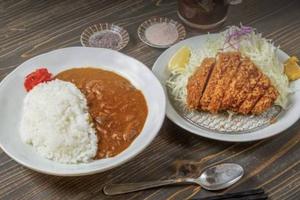 ロースかつカレー