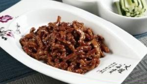 細切り豚肉の中華味噌炒め