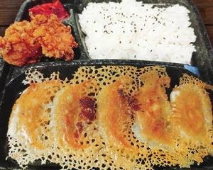肉餃子唐揚げ弁当