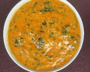 ガーリックラソーニチキンカレー/Garlic Lasooni Chicken
