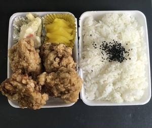辛い唐揚げ弁当 (もも)