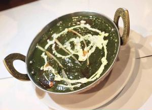 ほうれん草チキンカレー Saag chicken curry