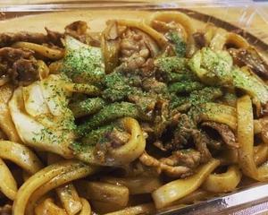 大盛りカレー焼きうどん