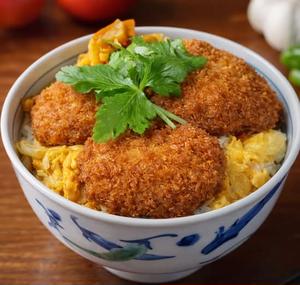 女王様のとじないヒレ肉カツ丼