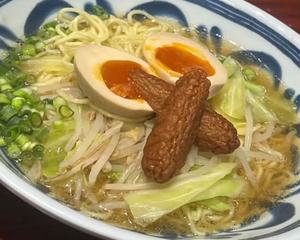 あごだしらーめん(味玉、さつま揚げ入り)