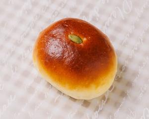 天然酵母の夏みかんあんぱん(国産小麦粉100%