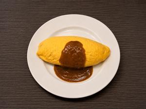オムライス(カレーソース)
