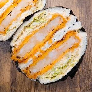 エビカツのサンドイッチ