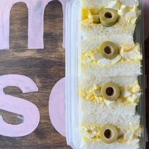 たまごサラダサンド(ハーフサイズ)と本日の焼き菓子セット
