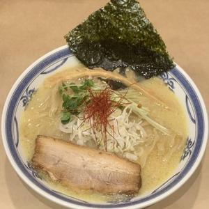 鶏白湯ラーメン