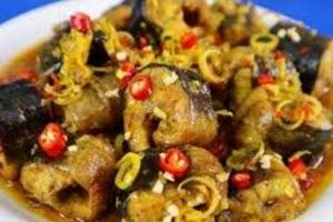 ウナギカレー炒め Luon xao lan