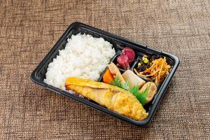 銀ヒラス西京焼き弁当