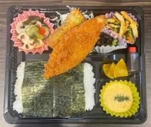 のりDX弁当(ご飯・白身フライ・磯辺揚げ・副菜3つ)