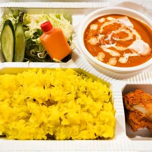 Cお好きなカレー+ライス弁当(チキンティッカ、サラダ付き)