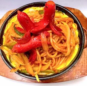 鉄板ナポリタン