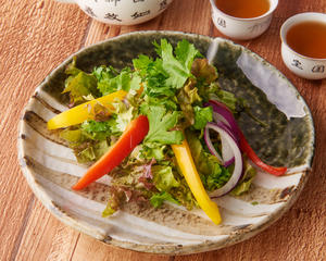 パクチーサラダ Cilantro Salad