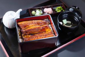 鰻重【特上】 竹(鰻3/4尾)※お漬物、お吸い物、ワサビ付