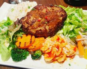 手ごね熟成ハンバーグ弁当