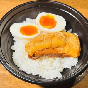 豚の角煮丼(小サイズ=角煮1本分)