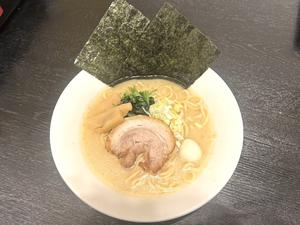 家系塩豚骨ラーメン Salt Pig bones ramen