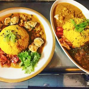 チキンと鯖ココナッツ2種あいがけカレー