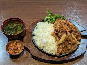 鉄板チャプチェの豚肉炒め定食