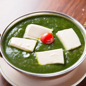ほうれん草パ二ールカレー Horenso Paneer