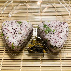 ゆかりと大葉のオイルおにぎり(2個)
