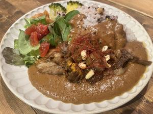 無水ココナッツ和牛牛すじカレー神田カレーグランプリ優勝