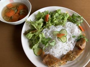 ブンチャー 春巻き