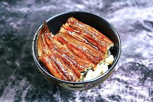 鰻丼