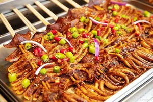 大名物板( 鉄板イカ焼き)Squid (1本)