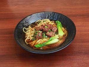 牛バラ肉ラーメン
