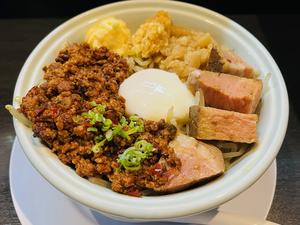 激辛麻婆二郎系まぜそば
