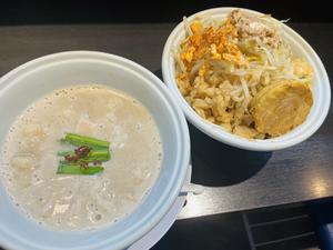 【6/10～6/15今週の二郎系】博多もつ鍋風二郎系つけ麺 豚1枚 肉4個