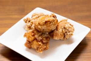 モモからあげ1コ (中津醤油味) 1 Deep Fried Chicken Thigh