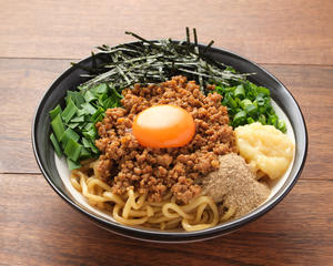 肉みそ増し台湾まぜそば