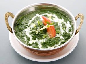 ほうれん草チキンカレー・Saag Chicken Curry